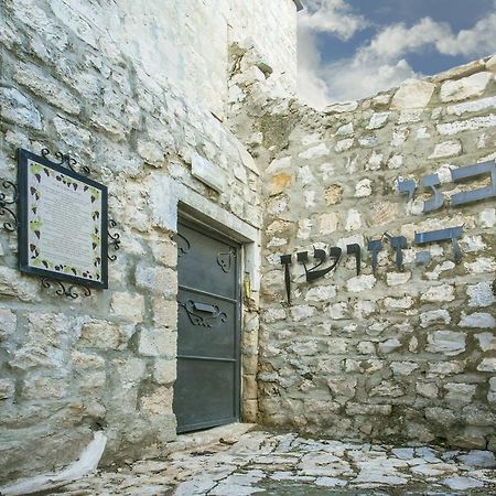 Avney Hahoshen Hotel Safed Buitenkant foto
