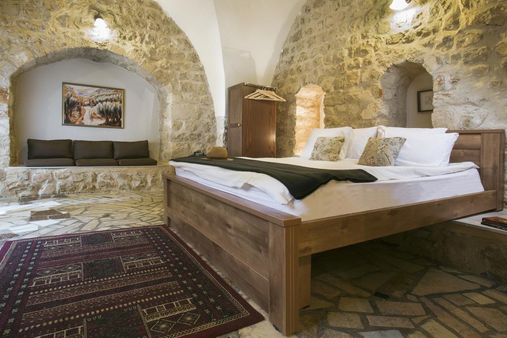 Avney Hahoshen Hotel Safed Buitenkant foto