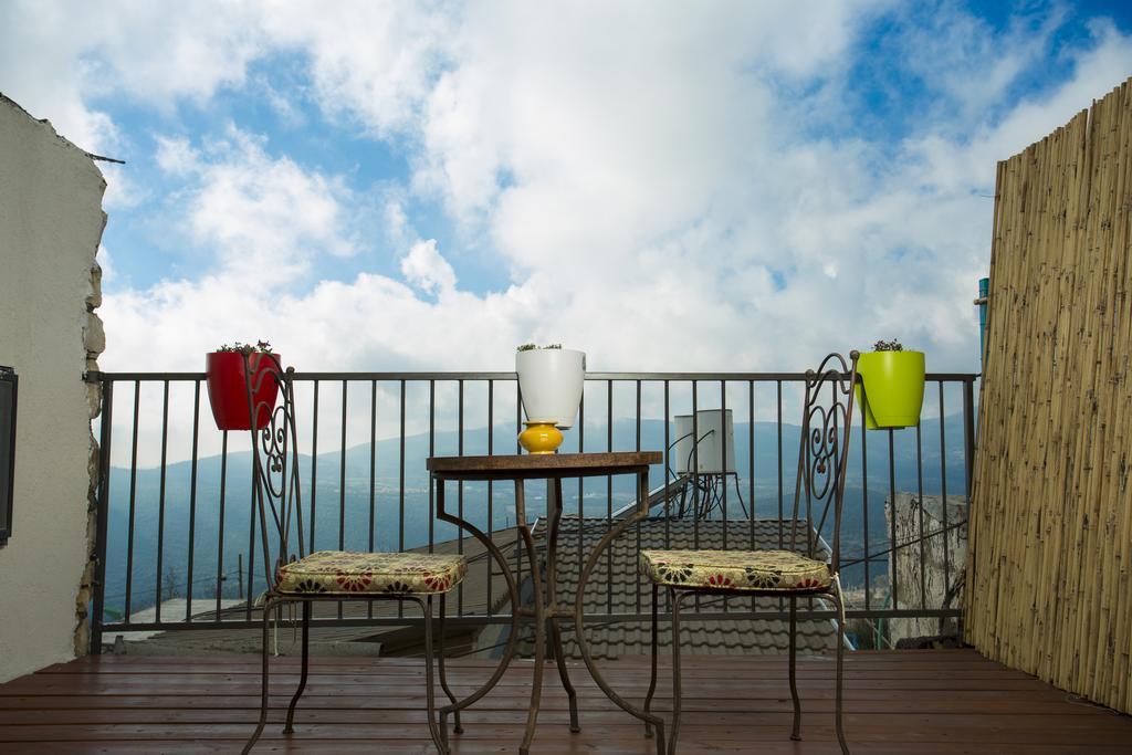 Avney Hahoshen Hotel Safed Buitenkant foto