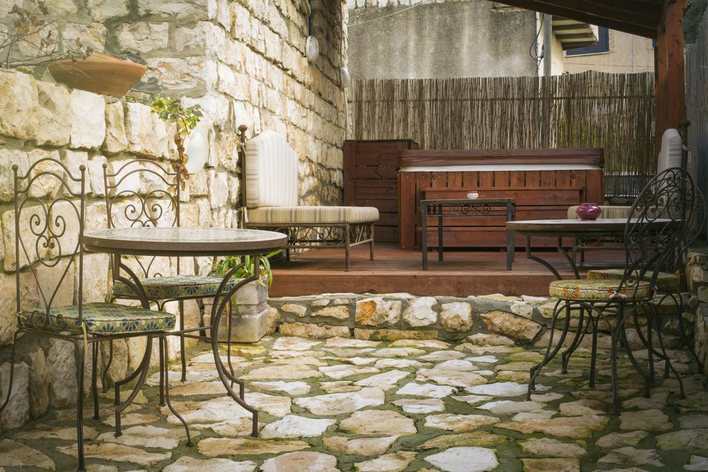 Avney Hahoshen Hotel Safed Buitenkant foto