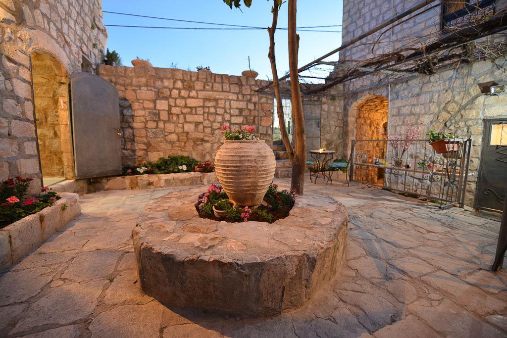 Avney Hahoshen Hotel Safed Buitenkant foto
