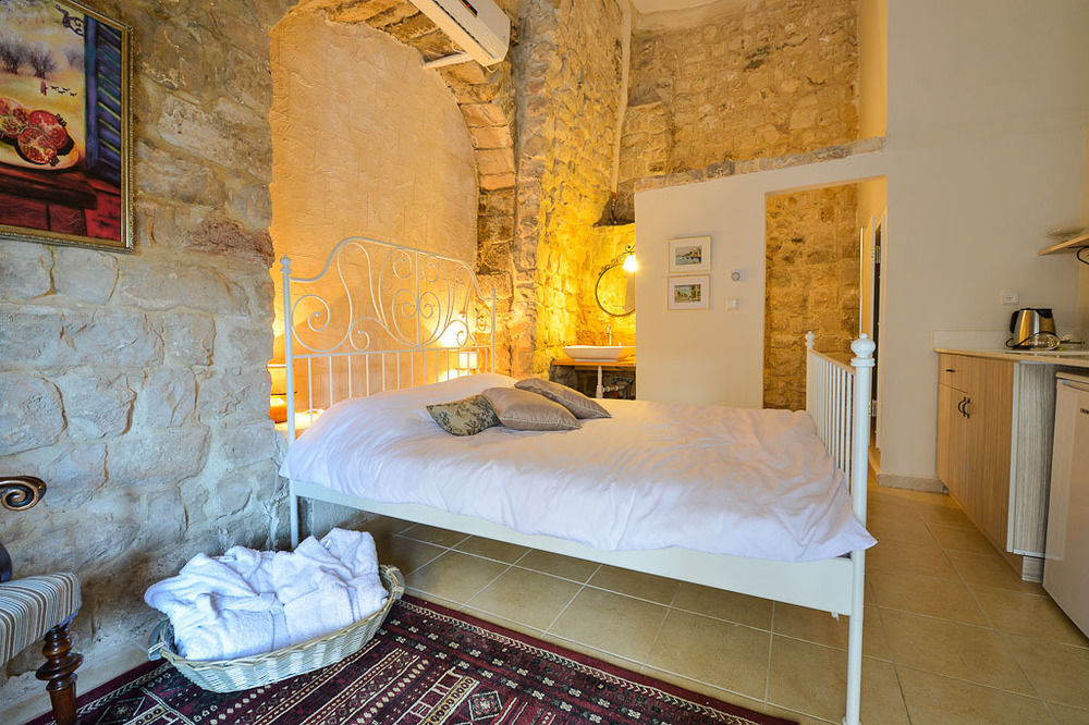 Avney Hahoshen Hotel Safed Buitenkant foto